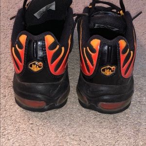 Men’s Nike Airmax shock Orange